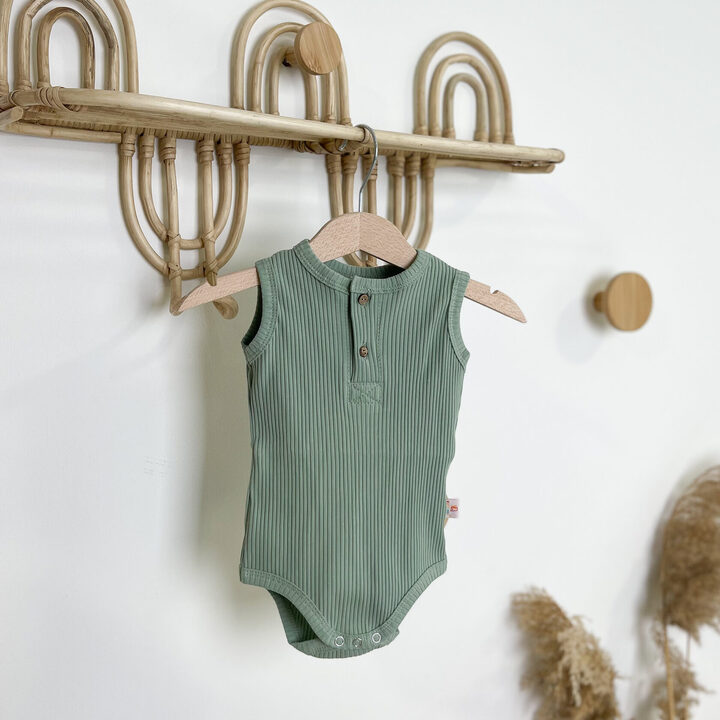 Bodysuit with buttons made of noodles 68-92 cm olive 