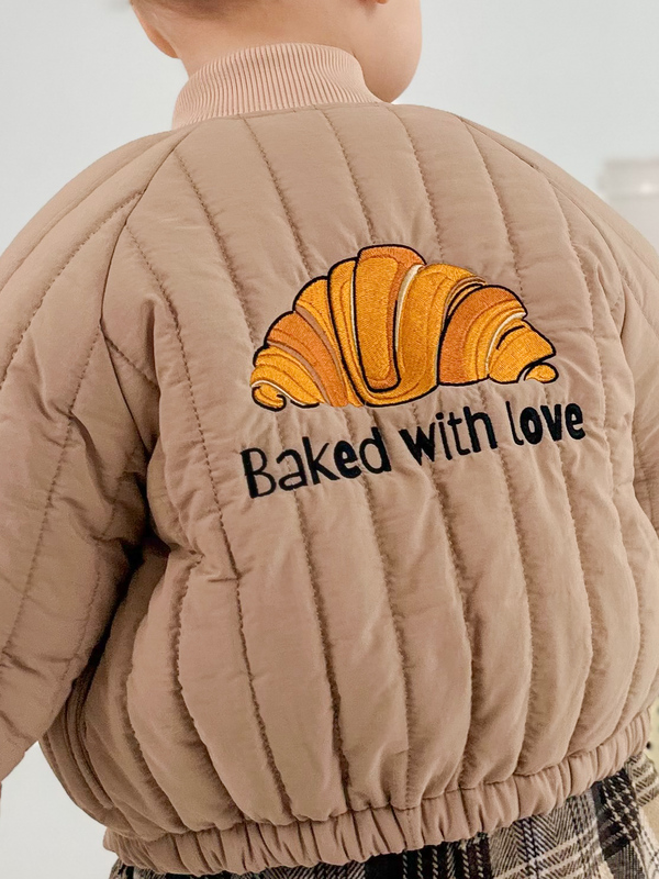 Куртка-бомбер дитяча зі стьобаної плащівки Croissant. Нова колекція Зображення