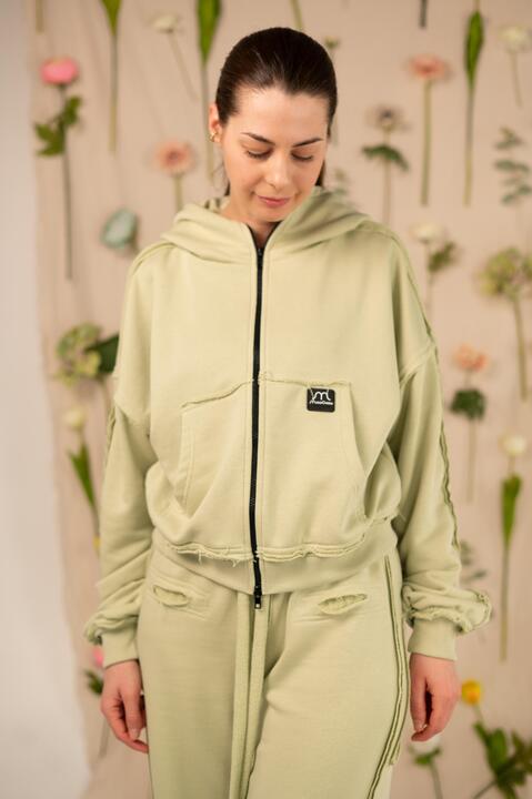 Женский костюм Spring Lime Cream. Новая коллекция Изображение