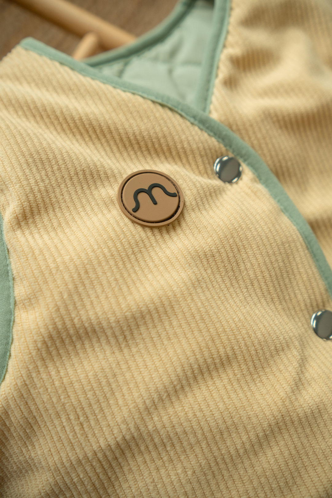 Lemon reversible vest for baby. New collection 