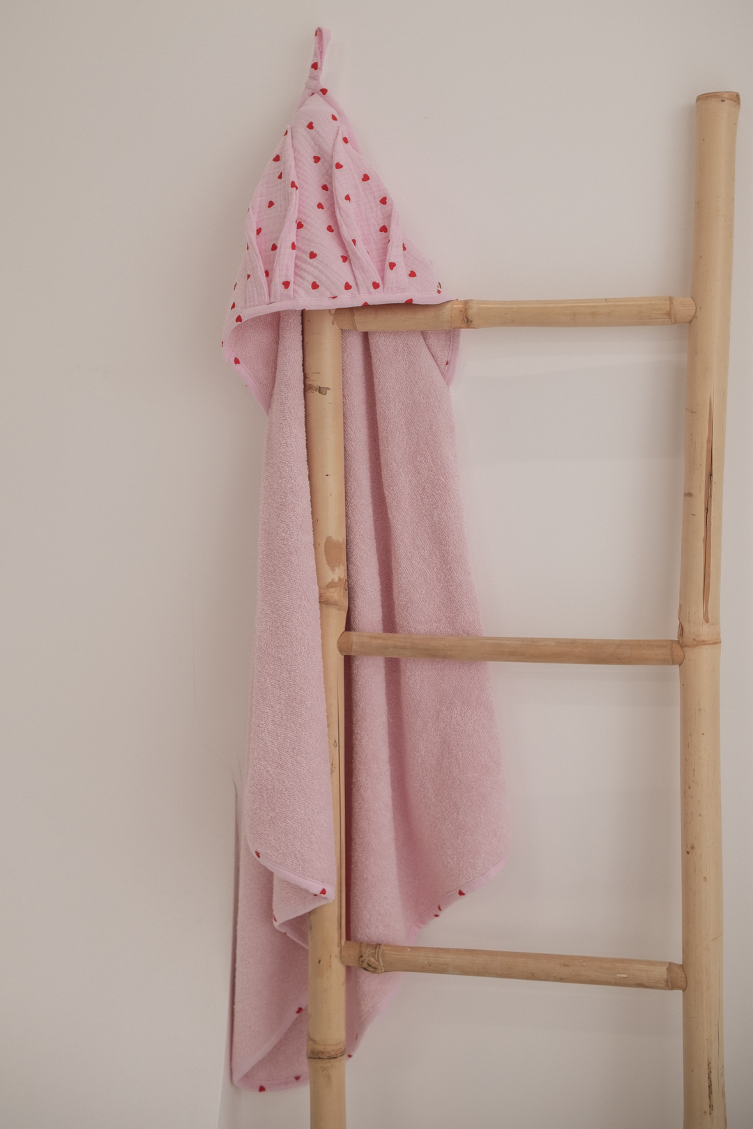 Hooded towel 110x110 Pink hearts made of cotton terry 