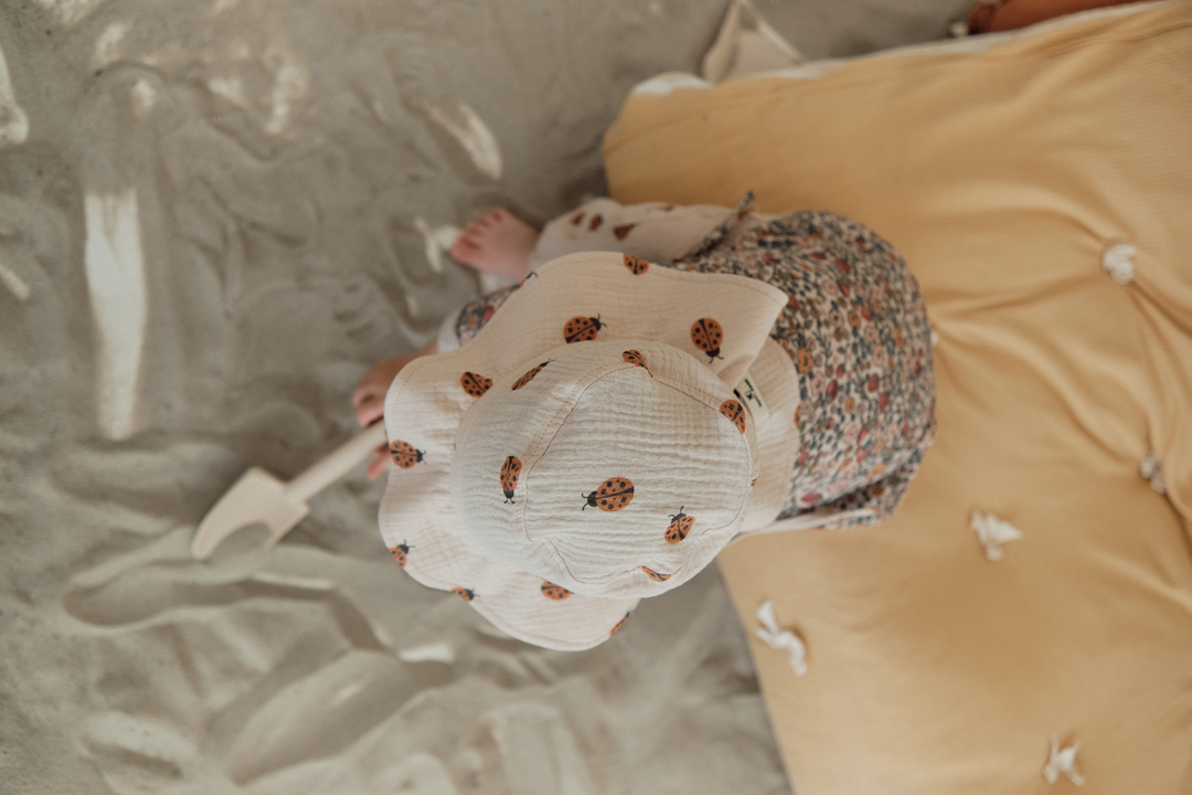 Панама Happymoon на зав'язках з мусліну Ladybug Зображення